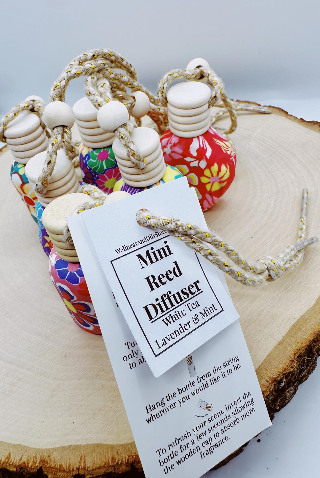 Mini Reed Diffuser: Retro Floral Aromatherapy - White Tea, Lavender & Mint