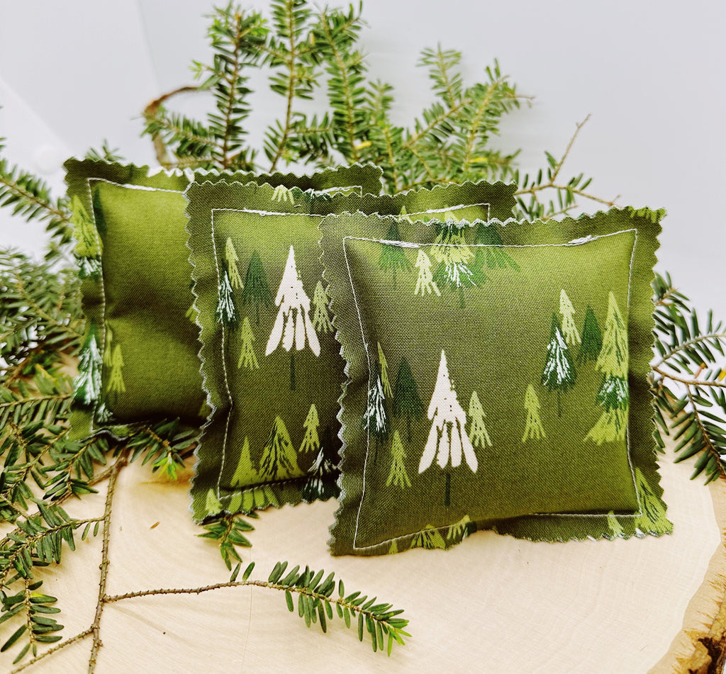 Balsam Fir Sachet: Green Trees