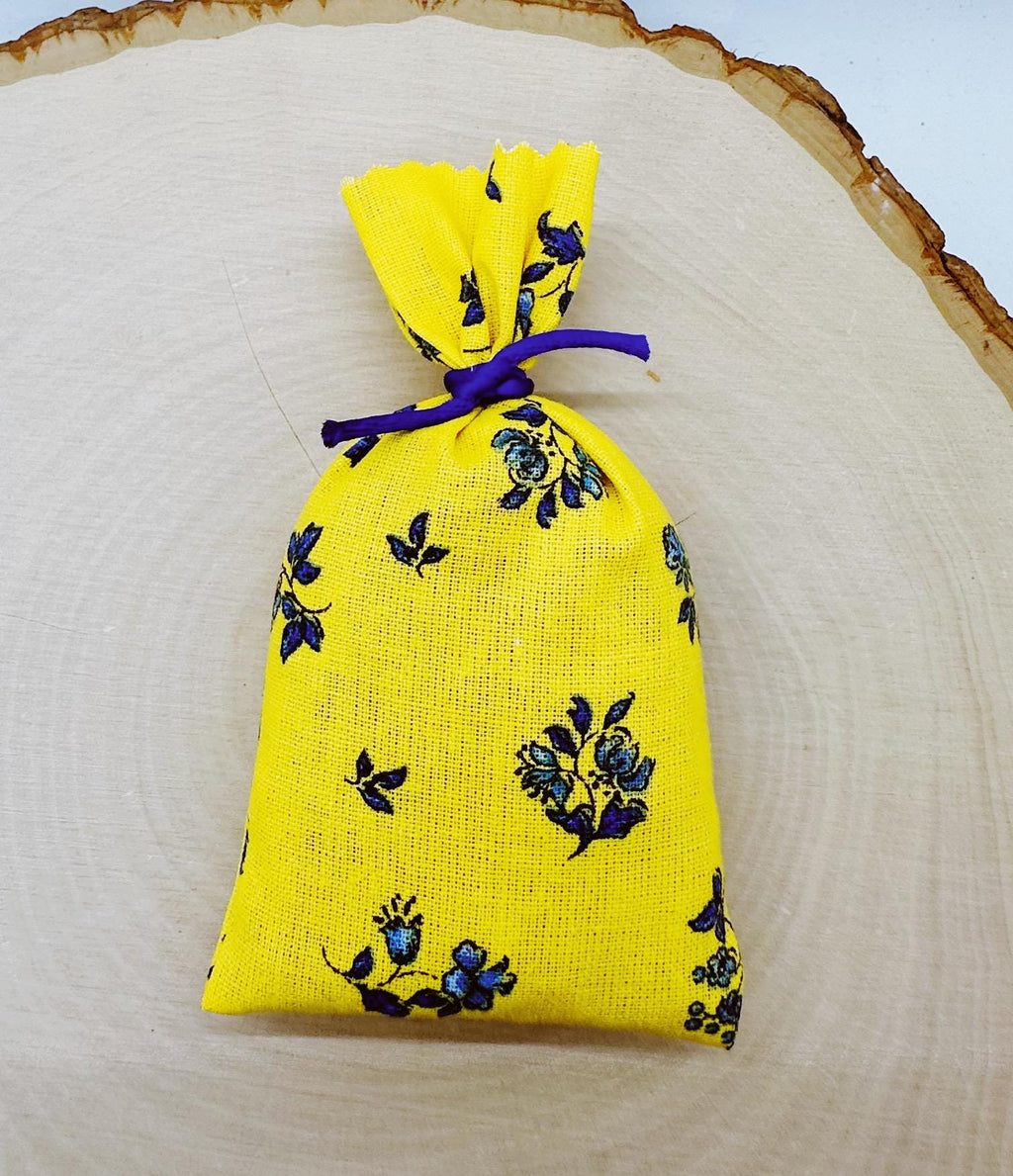 Set of 3 Handmade Provençal Lavender Sachet, French Cotton Drawer Freshener, 3 color options