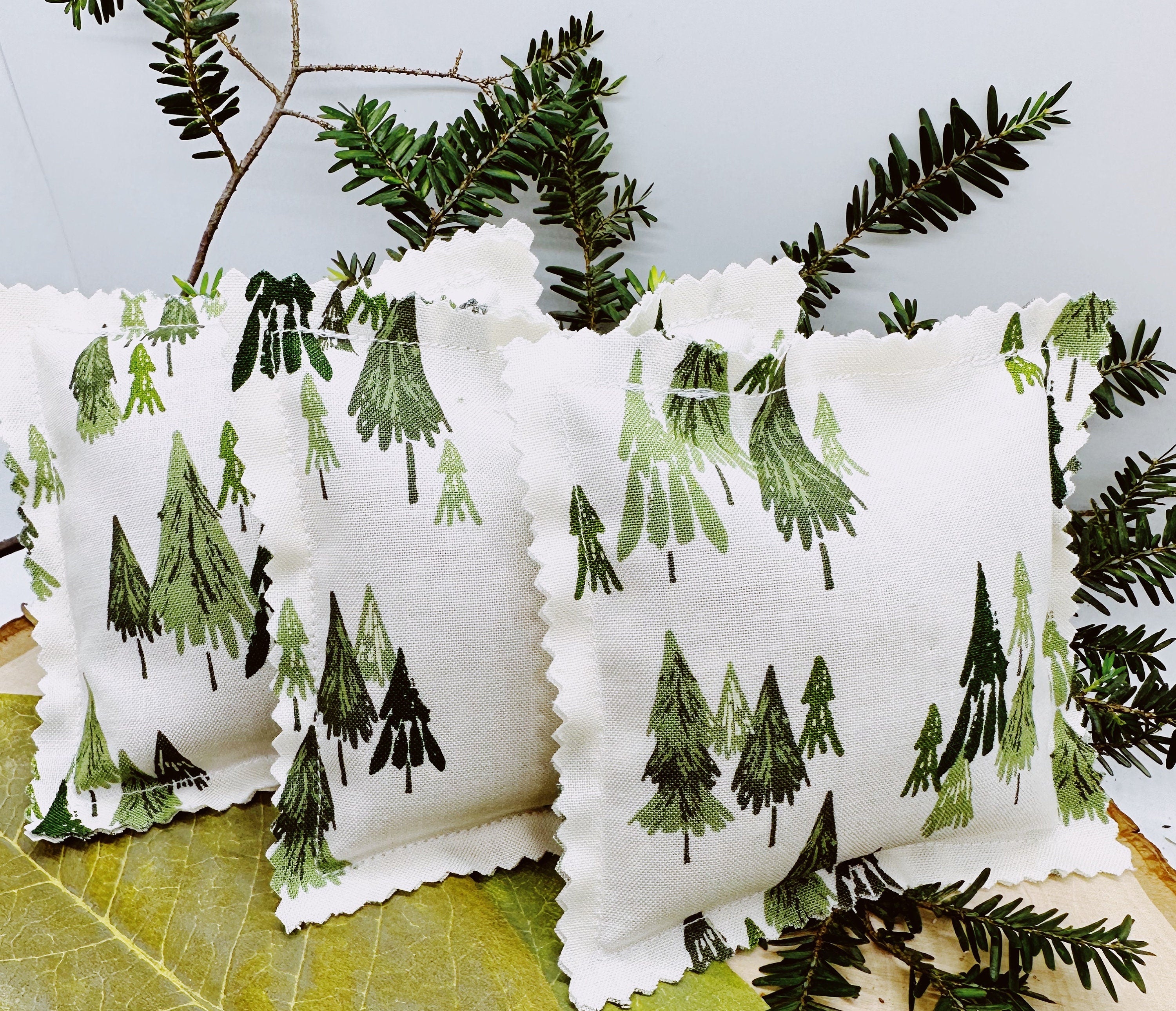 Handmade Balsam Fir Sachet: Off-White Trees