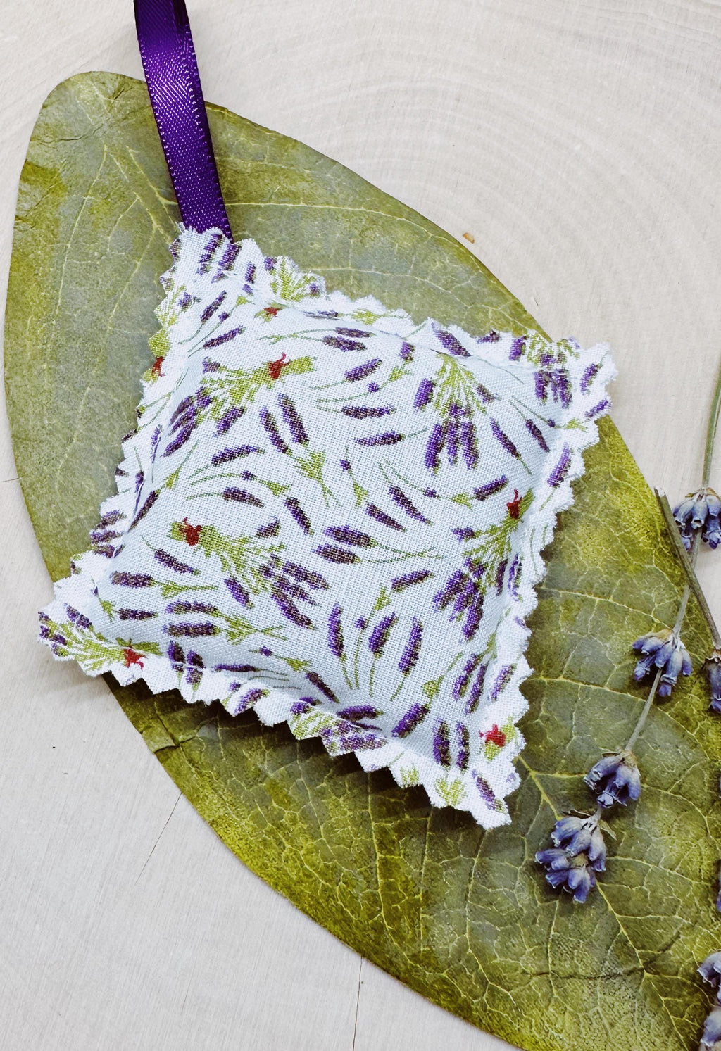 Set of 3 Mini Lavender Sachets Infused with Essential Oil