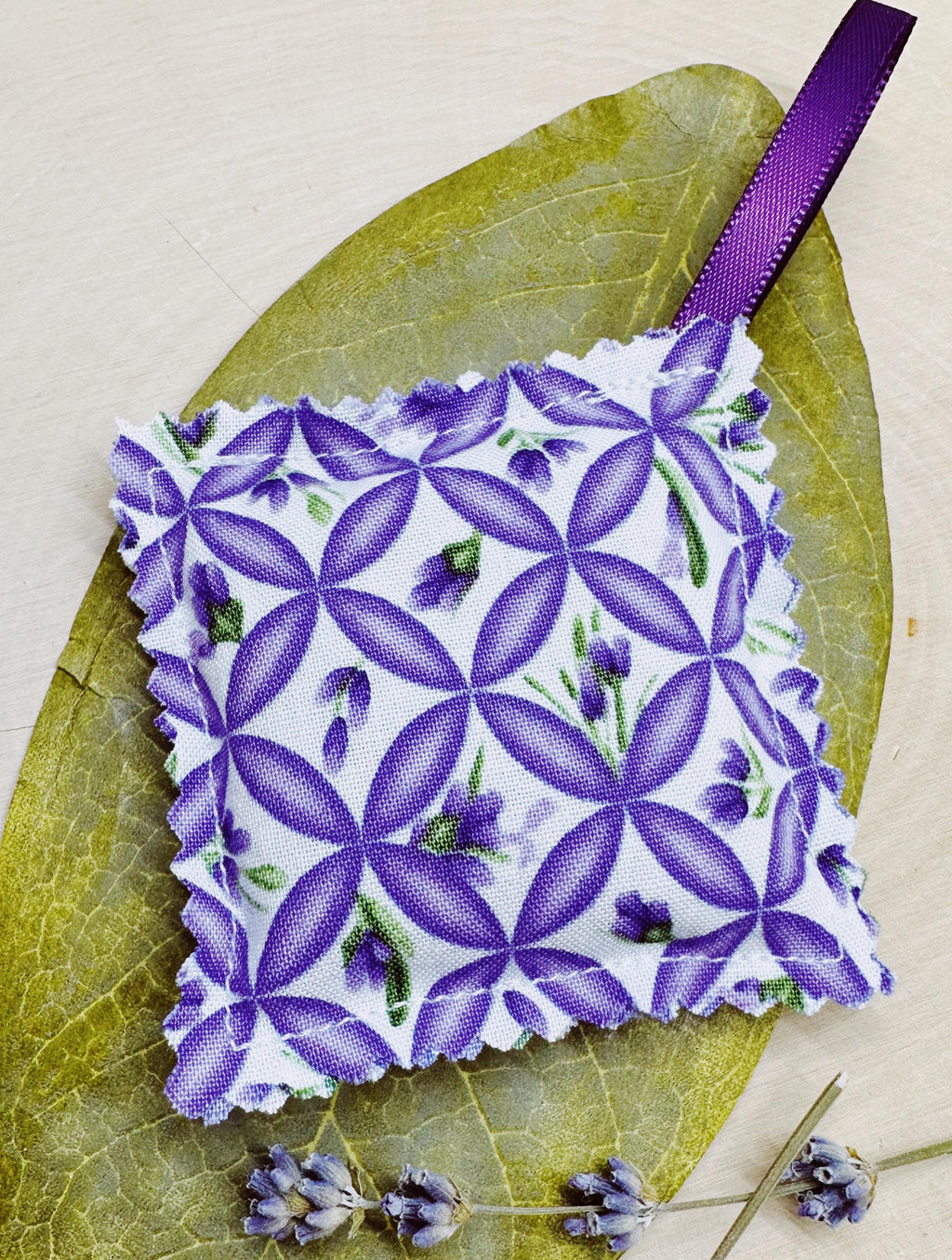 Set of 3 Mini Lavender Sachets Infused with Essential Oil