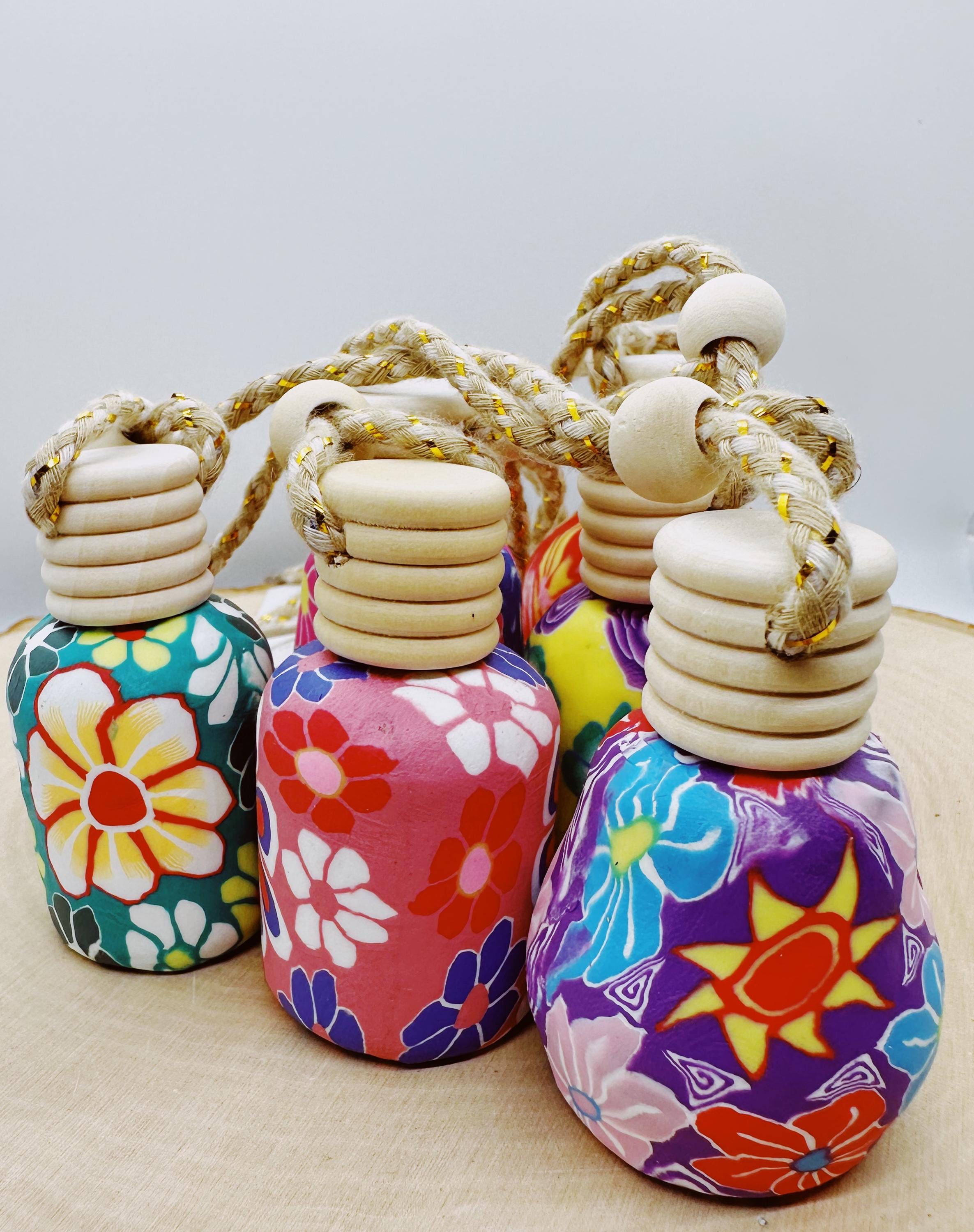 Mini Reed Diffuser: Retro Floral Aromatherapy - White Tea, Lavender & Mint