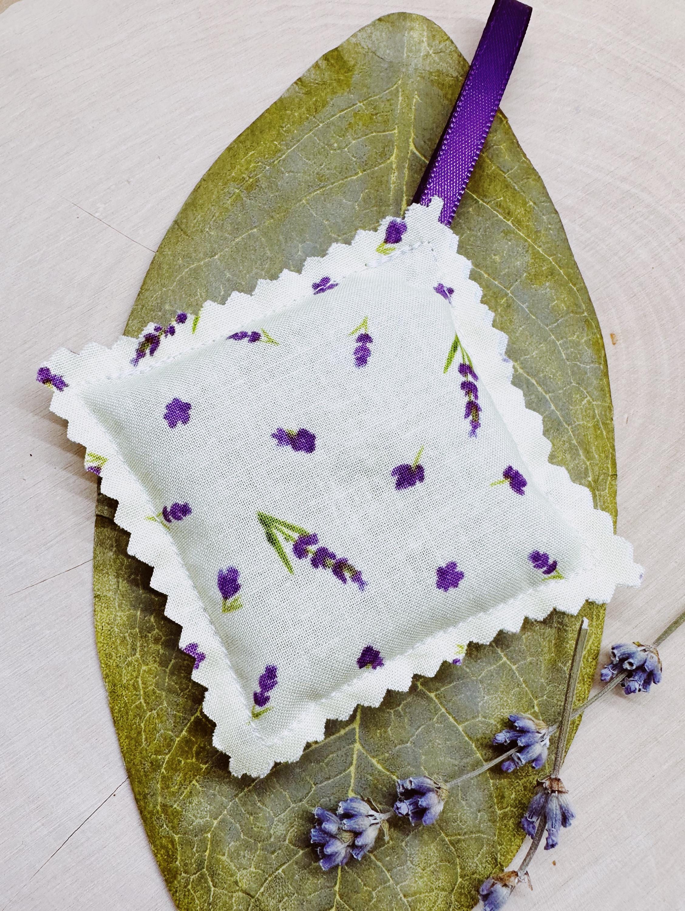Set of 3 Mini Lavender Sachets Infused with Essential Oil