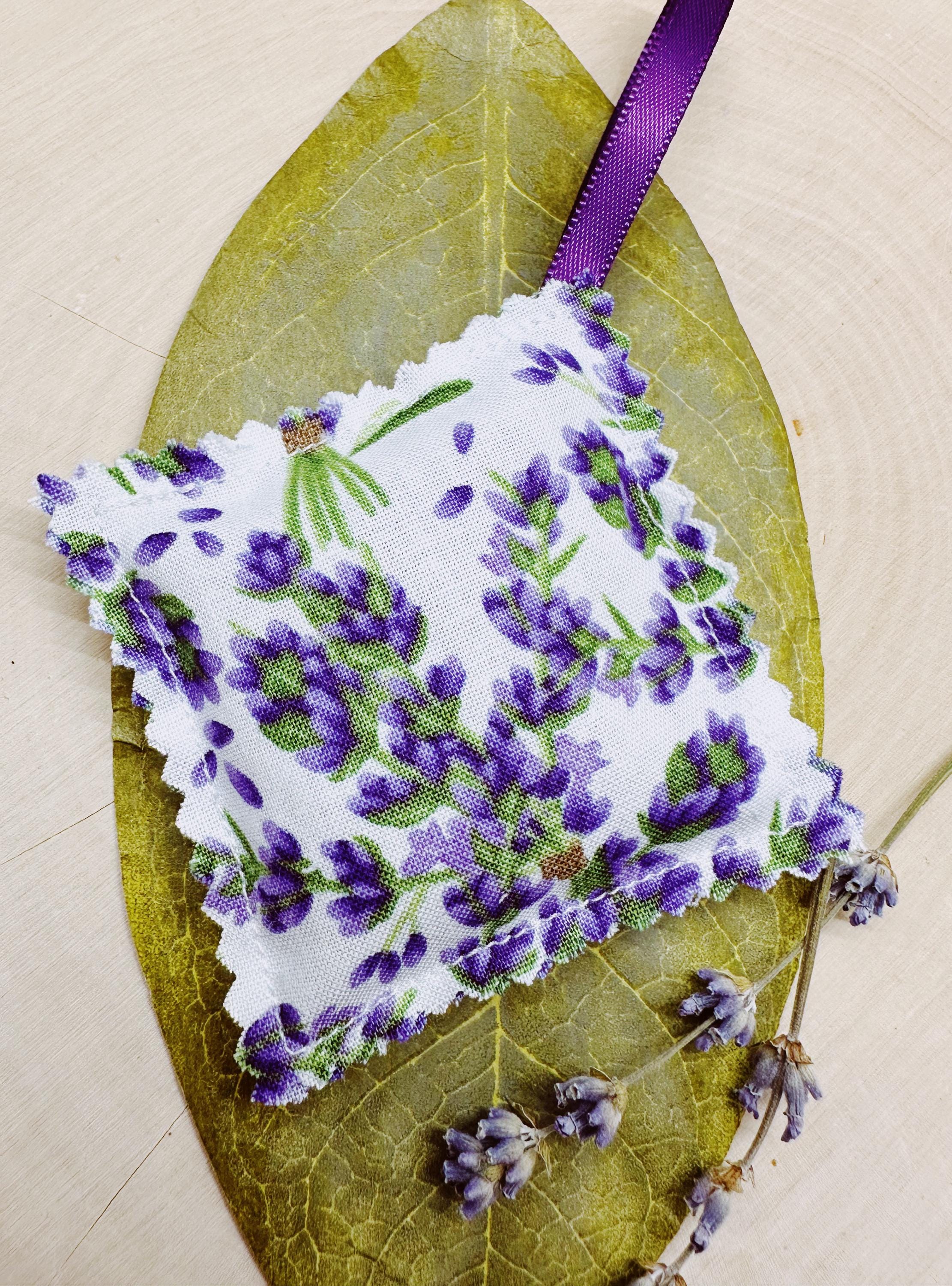 Set of 3 Mini Lavender Sachets Infused with Essential Oil