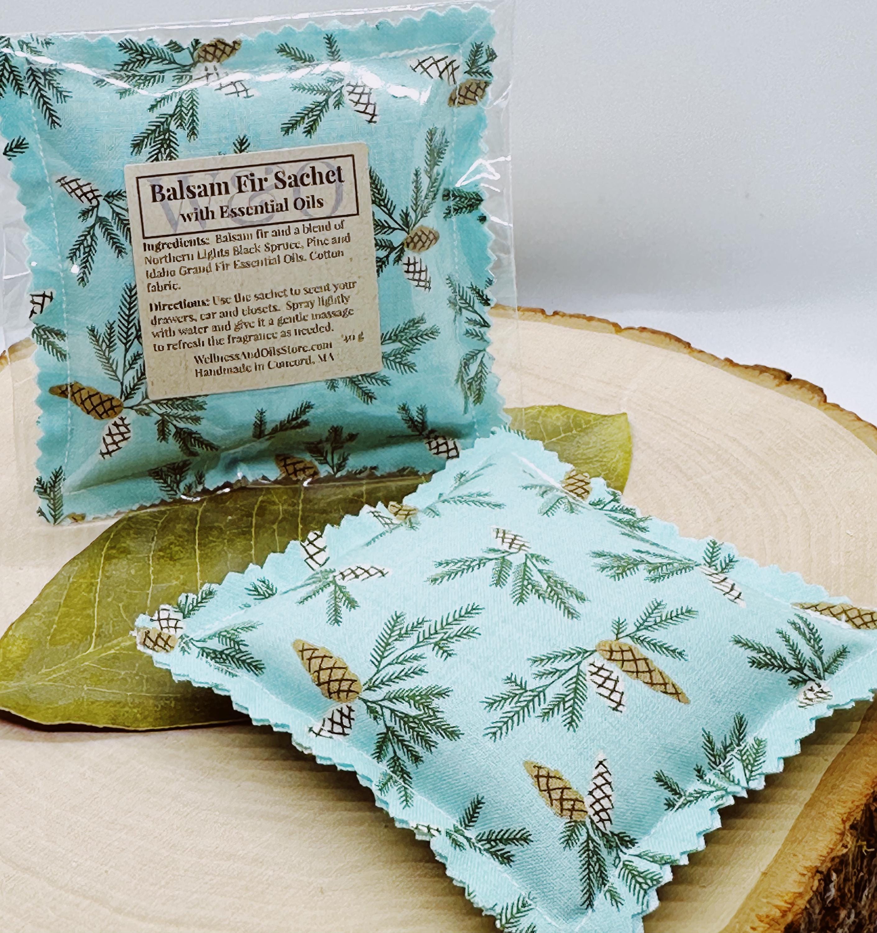 Handmade Balsam Fir Sachet: Mini Pinecones Frost
